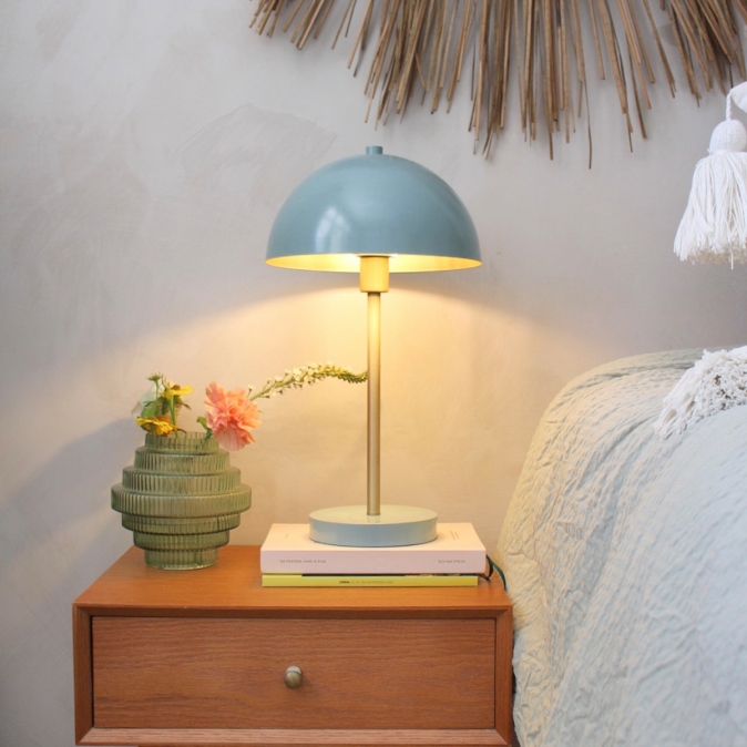 Conjugeren volwassene volume Lamp naast bed of op nachtkastje | Rietveld Licht