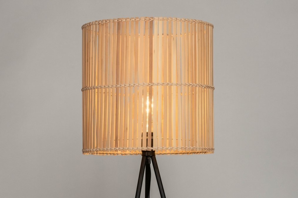 staande lamp riet