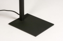 Foto 13777-8: Strakke, verstelbare tafellamp, bureaulamp in mat zwarte kleur geschikt voor led verlichting.