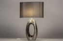 Foto 13959-4: Grote tafellamp met kap in het zilver en chroom