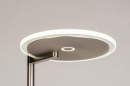 Foto 14106-8: Een dimbare, design led vloerlamp / leeslamp met verlichtingsmogelijkheden.