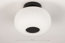 Foto 14200-1: Zwarte plafondlamp voorzien van een mat wit opaalglas met een diameter van 24 cm, geschikt voor led verlichting.