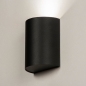 Foto 15449-5 schuinaanzicht: Luxe wandlamp van metaal in het zwart met een gouden binnenkant