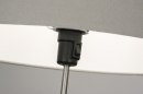 Foto 30549-10 detailfoto: Houten vloerlamp in een donkere kleur voorzien van een grijze kap.