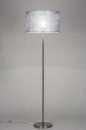 Foto 30643-1 niet_in_feed: Vloerlamp met ronde lampenkap van stof in zilver