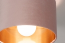 Foto 30911-3: Plafondlamp met roze kap van fluweel met koperkleurige binnenkant