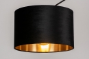 Foto 30922-6: Verstelbare hanglamp met knikarm en zwarte lampenkap met gouden binnenkant