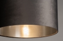 Foto 31092-7 detailfoto: Strakke staande schemerlamp van metaal met grijze lampenkap van fluweel