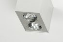 Foto 70166-8 detailfoto: Aluminium plafondlamp voorzien van twee kantelbare spots.