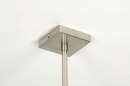 Foto 71824-2: Moderne, strakke hanglamp voorzien van een rechthoekige, stoffen kap in grijze kleur.
