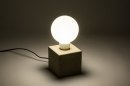 Foto 72240-9: Betonnen tafellamp; stoer en bijzonder trendy!