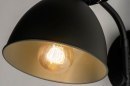 Foto 73288-5 detailfoto: Retro wandlamp in mat zwarte kleur, geschikt voor led verlichting.