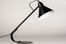 Foto 73806-4 schuinaanzicht: Moderne praktische tafellamp / bureaulamp uitgevoerd in een mat zwarte kleur.