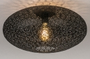 Foto 73940-2: Grote plafondlamp van zwart metaal met opengewerkte kap