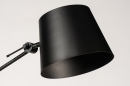 Foto 74424-7 detailfoto: Hoge zwarte vloerlamp met verstelbare knikarm
