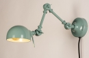 Foto 74471-3: Zeegroene wandlamp met verstelbare arm 'industrieel'