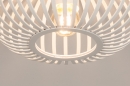 Foto 74492-2 detailfoto: Kleine Ronde Open Plafondlamp in Wit met spijlen voor sfeervolle plafondverlichting