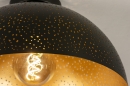 Foto 74683-7: Zwarte koepel plafondlamp met gouden binnenkant