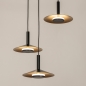 Foto 74901-4 vooraanzicht: Ronde led hanglamp met drie metalen kappen in zwart met goud, geeft indirect licht 
