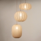 Foto 75002-4 vooraanzicht: Japandi hanglamp met drie lampion lampen in taupe
