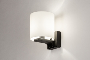 wandlamp 13938 modern glas wit opaalglas metaal zwart mat wit mat rond vierkant