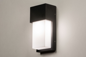 wandlamp 31328 modern aluminium kunststof polycarbonaat slagvast zwart mat rechthoekig